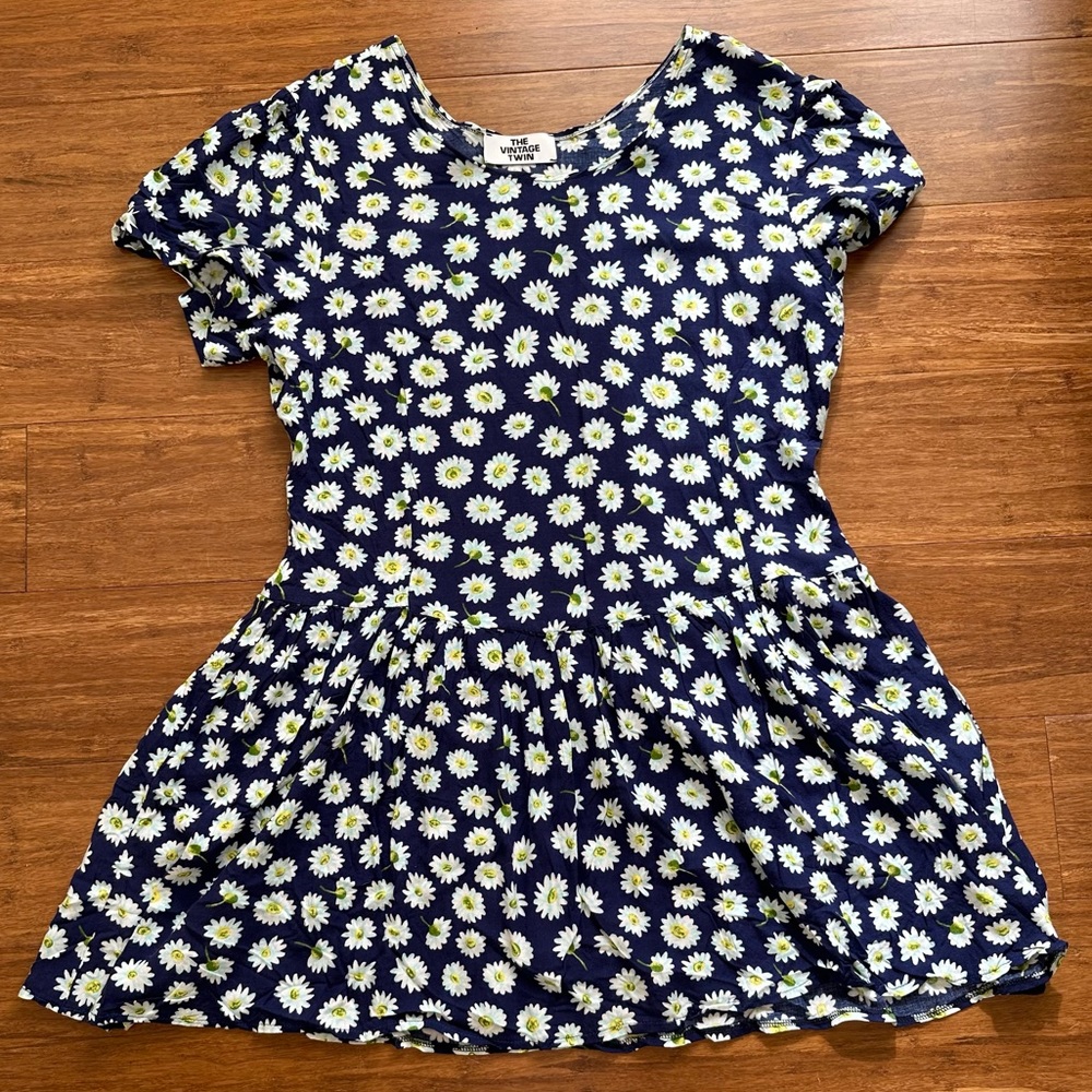 Vintage 90’s Y2K Daisy Dress